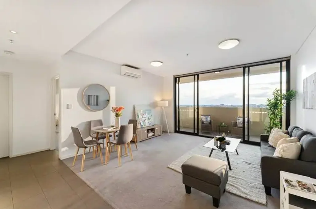 Redfern 1房 Redfern中心公寓 现代设计 开放式布局 城市景观 高品质电器 安全停车 露台视野 Stunning Urban Living