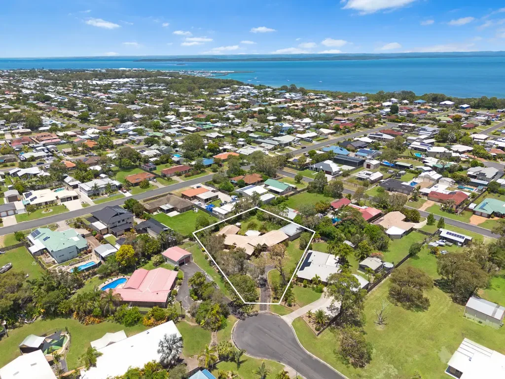 9 Lucyanne Court, Urangan, QLD 4655