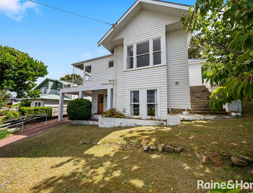 94 Karoola Road, Lindisfarne, TAS 7015, 3 Kuwarto, 2 Banyo, House