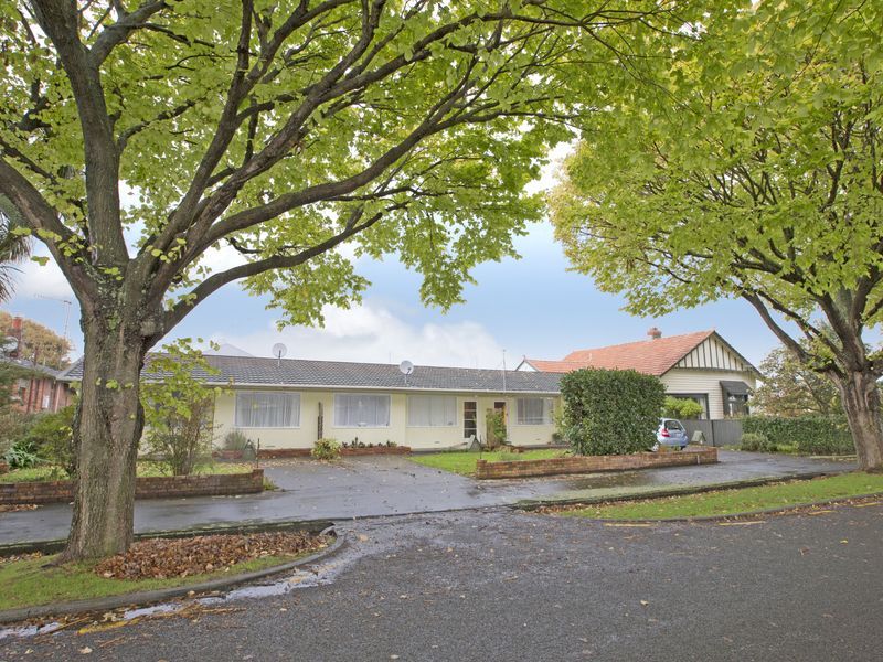 2 Chaytor Street, West End, Palmerston North, 2房, 4浴