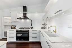 70 Railway Parade, Bassendean