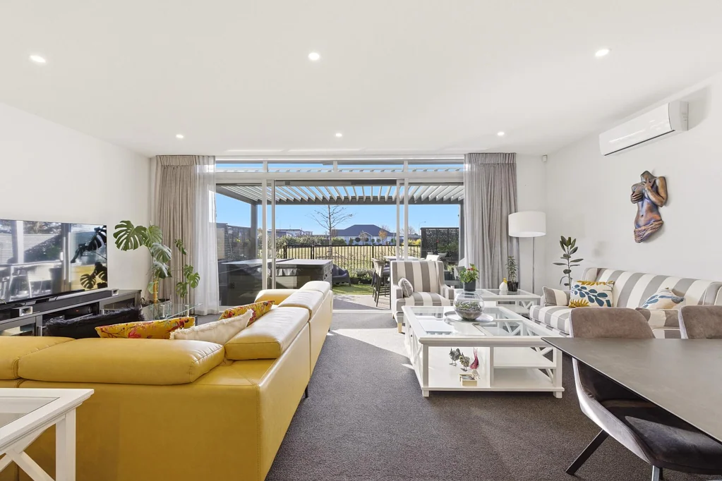 Kaiapoi 4कमरा Four Bedrooms, Reserve Views & Effortless Living