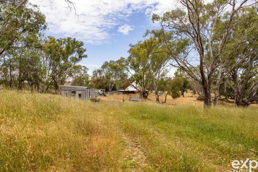 Mount Mckenzie 13.81 Acres with Approved DA & Sweeping Northern Lofty Ranges Views