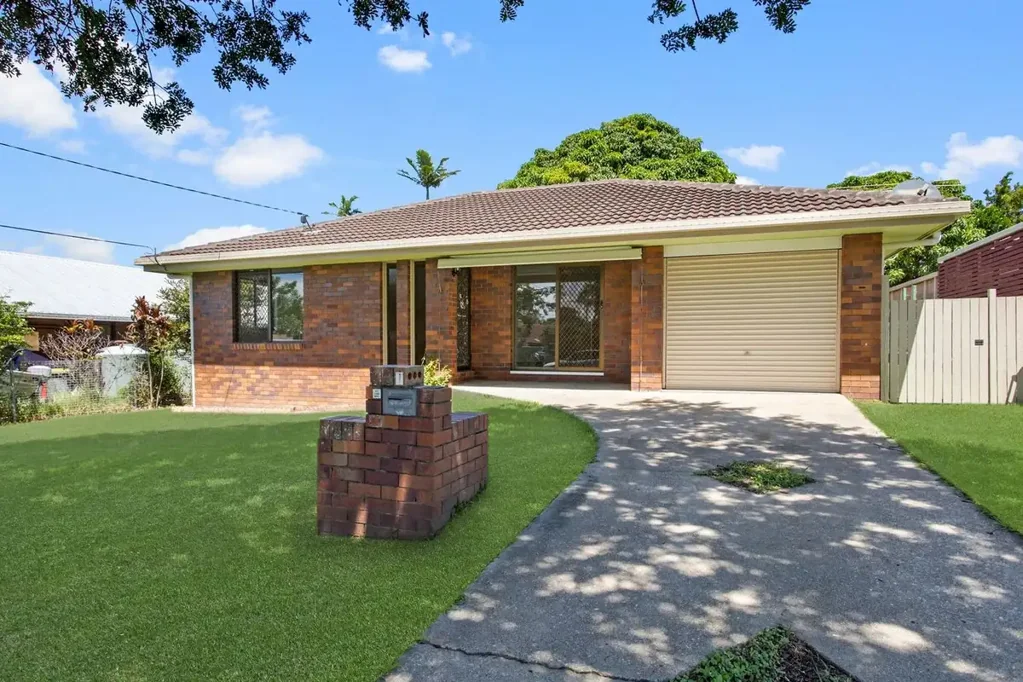 Clontarf 3 Bedroom Renovated and Ready!