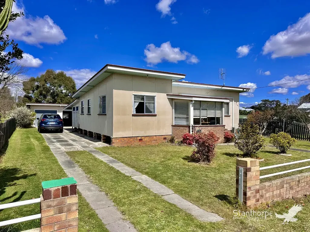 Wallangarra 2房  WALLANGARRA VIA STANTHORPE - SOLID 3 BEDROOM HOME ON 1/4 ACRE