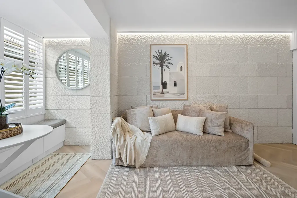 Coogee 2 Bedroom Newly Renovated Coastal Sanctuary In A Boutique Block