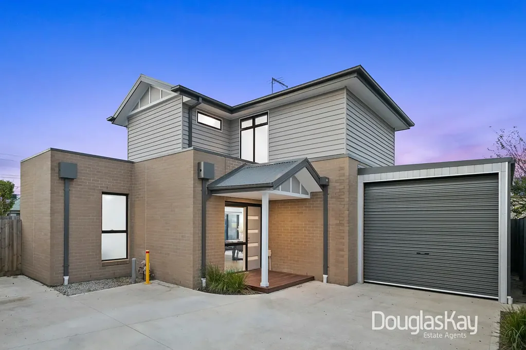 2/124 Cornwall Road, Sunshine, VIC 3020