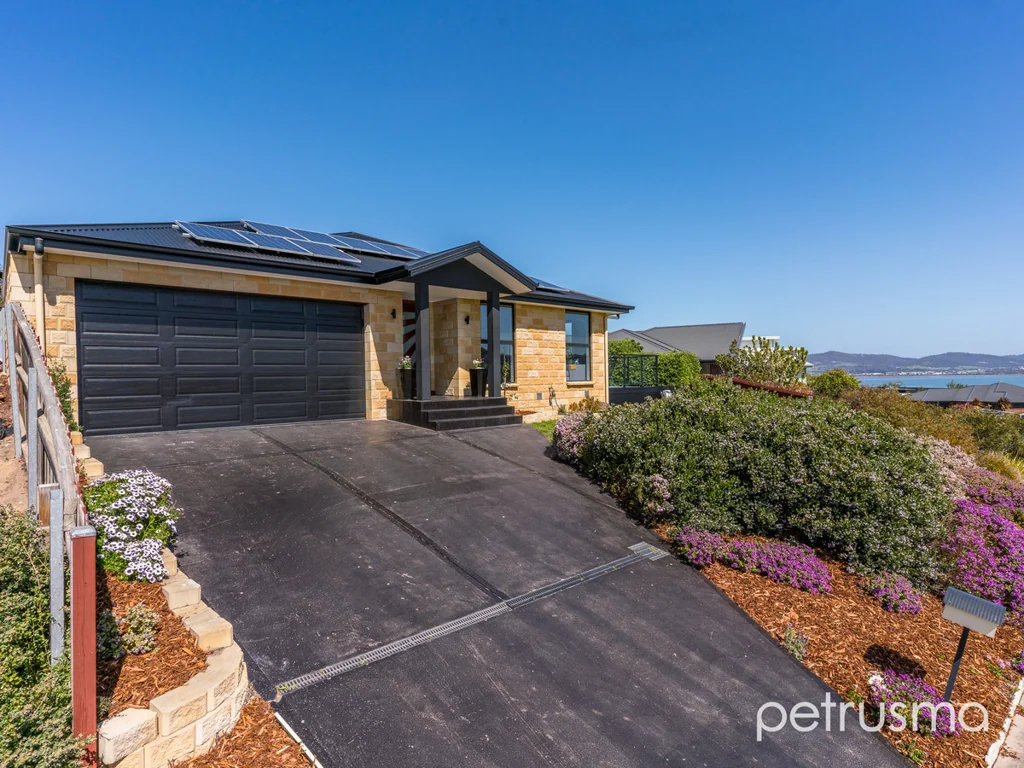 66 Reynolds Road, Midway Point, TAS 7171