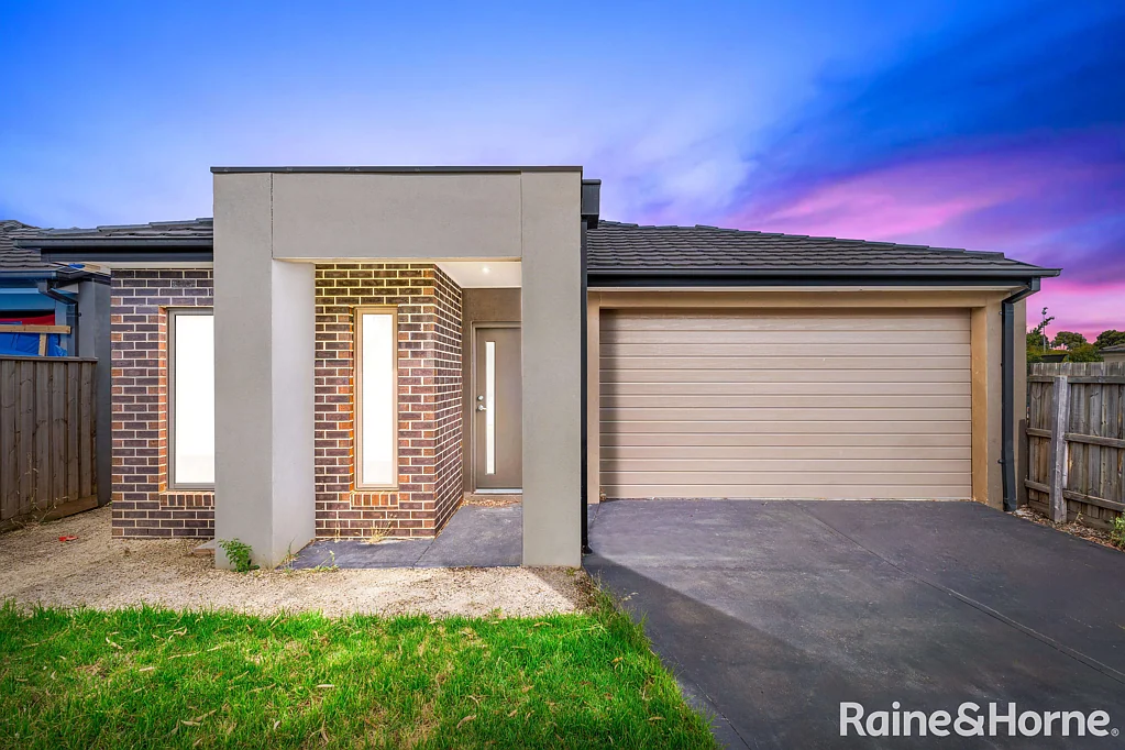1/70 Smoult Drive, Kurunjang, VIC 3337