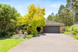 43 Courtenay Crescent, Long Beach