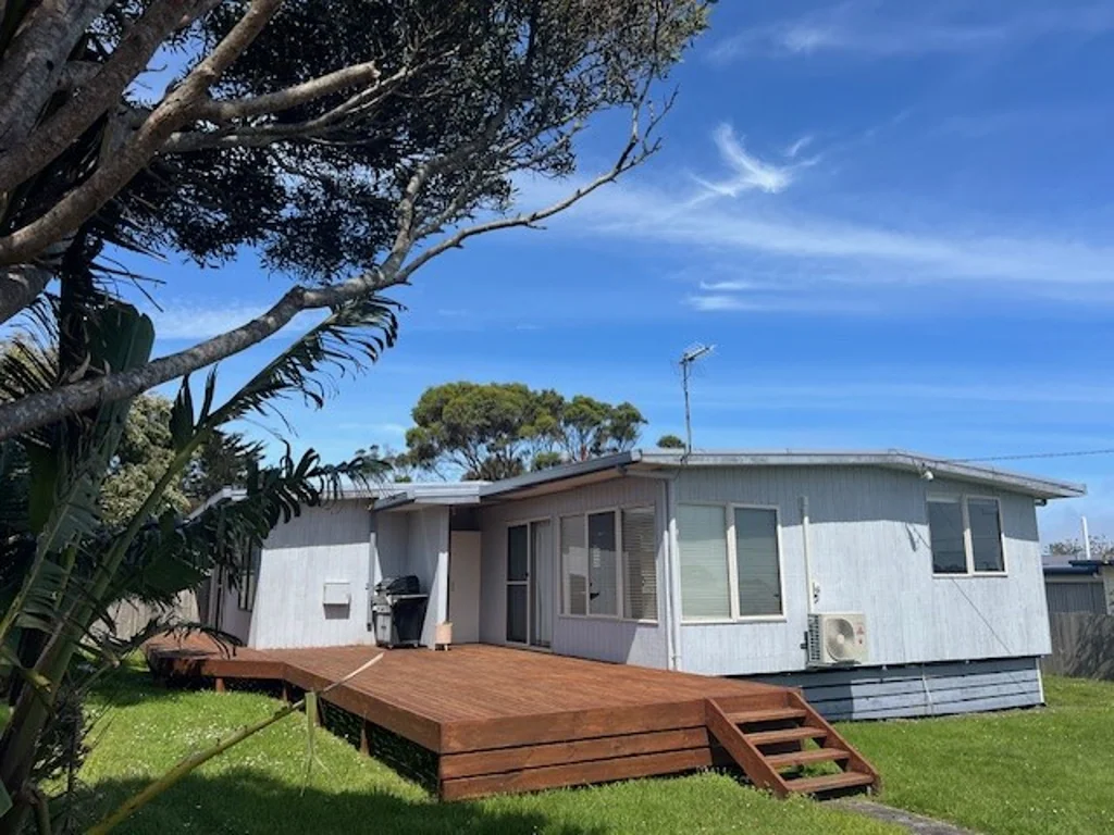 Grassy 3બેડરૂમ Charming 3-Bedroom Home in Grassy