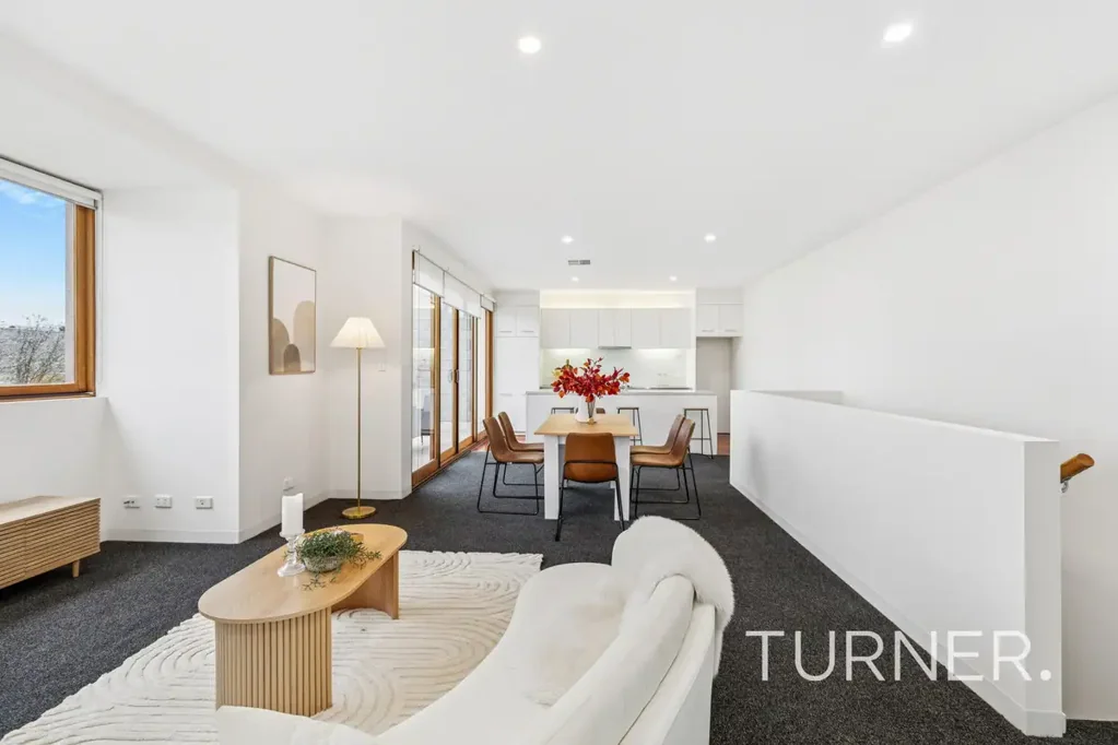 Adelaide 4房  Elevated City-Edge Living with Iconic Views