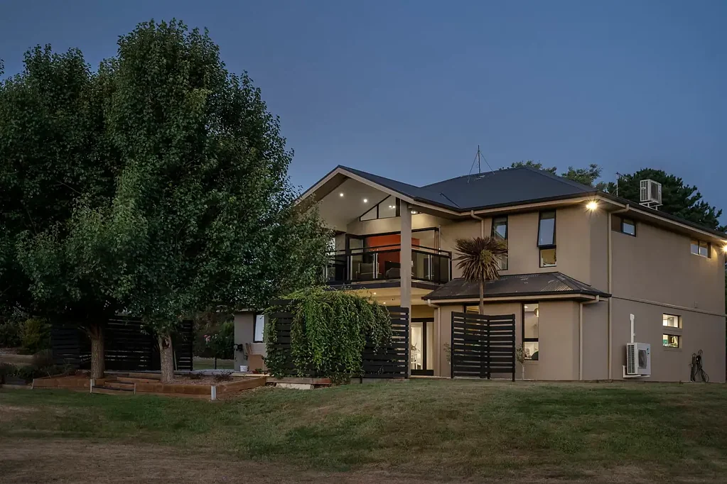 8 Baker Court, Blackstone Heights, TAS 7250