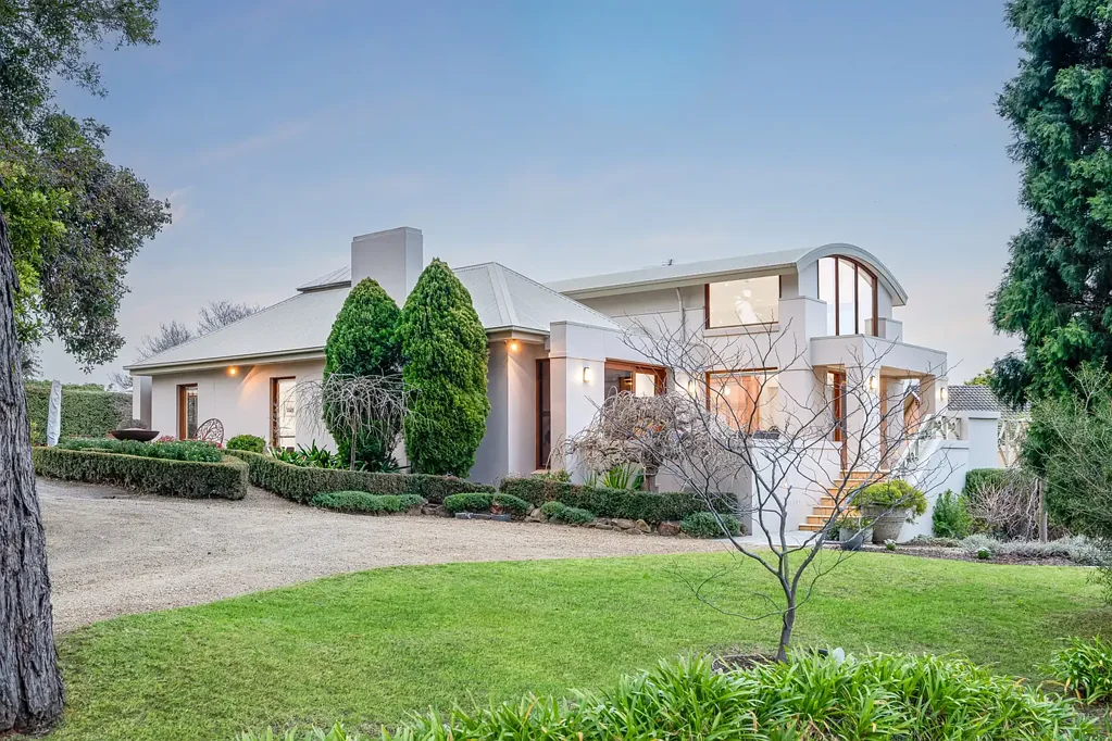 Belmont 3ห้องนอน Sophisticated Riverside Living in Prestigious Belmont