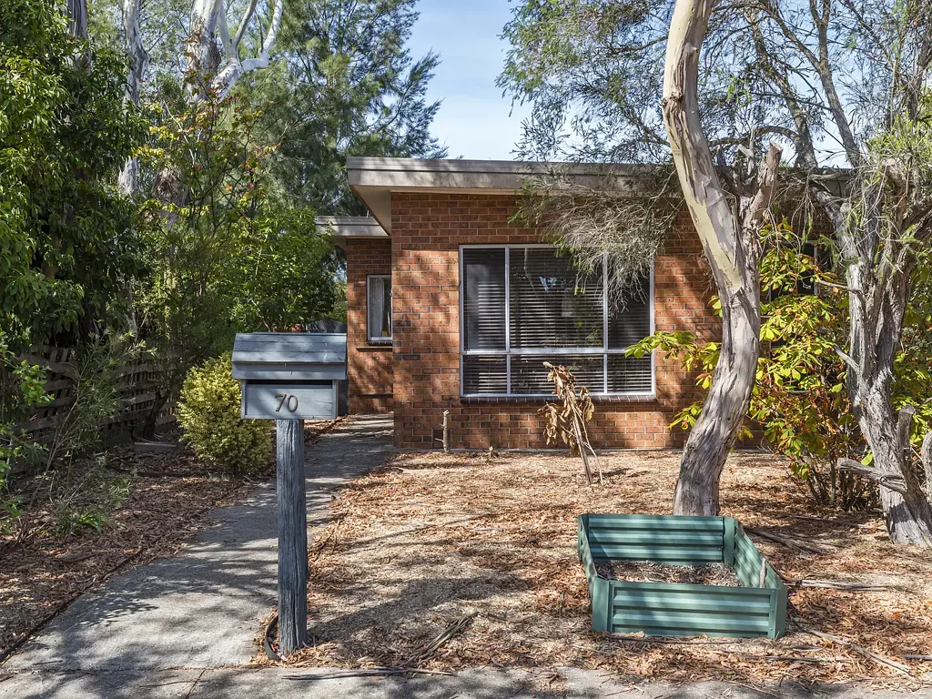 70 Main Rd, Lancefield, VIC 3435