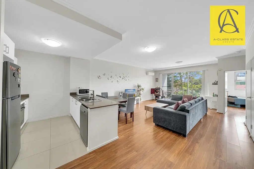 Wentworthville 2Phòng ngủ Spacious 2-Bedroom Unit with Modern Amenities and Garden-Facing Balcony in Wentworthville