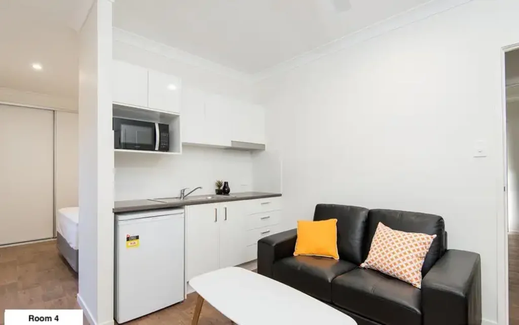 FULLY FURNISHED, STUDIO APARTMENT