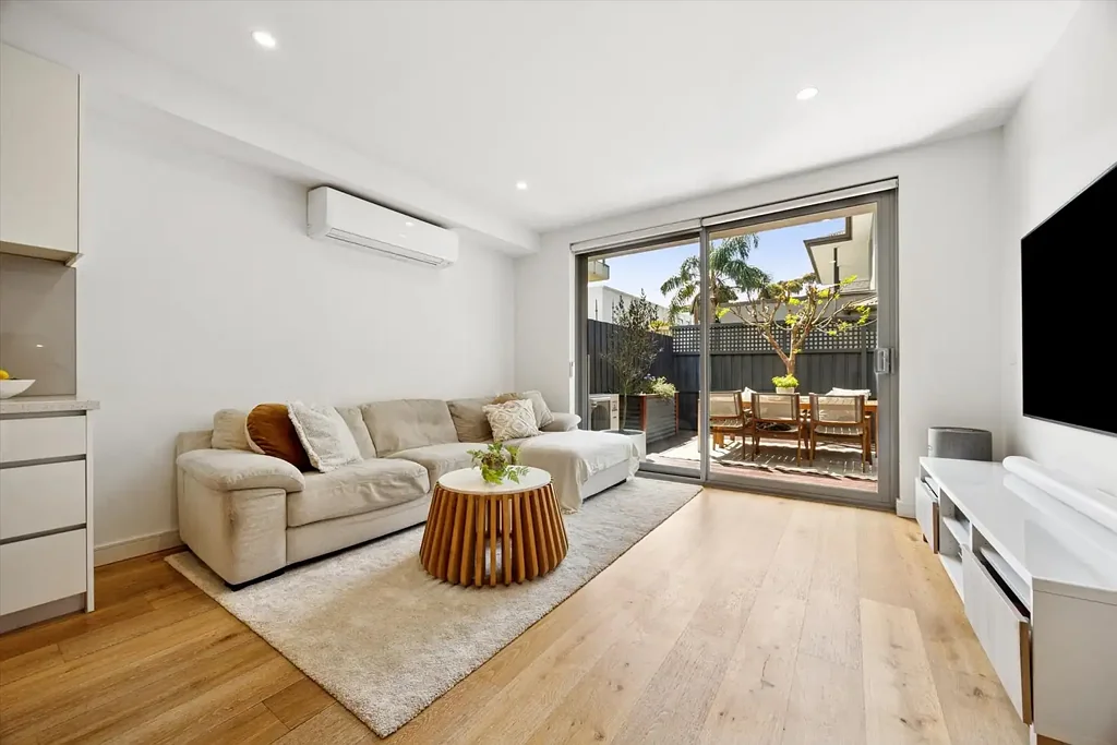 2/1 Berwick Street, Brighton, VIC 3186