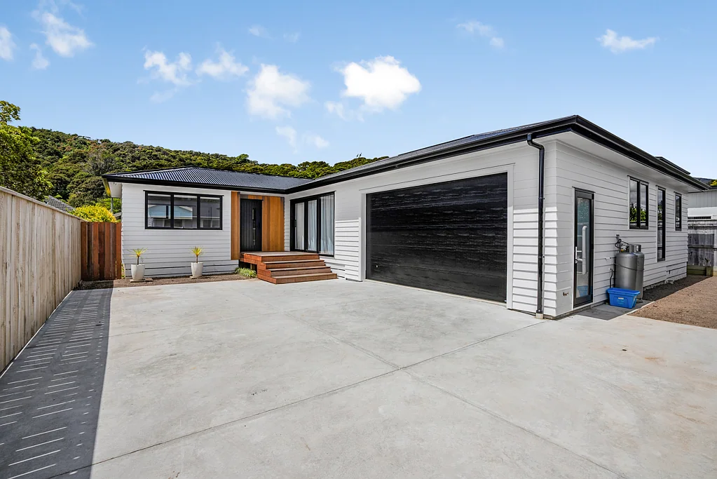 Wainuiomata 4ਬੈੱਡਰੂਮ Modern living at its finest
