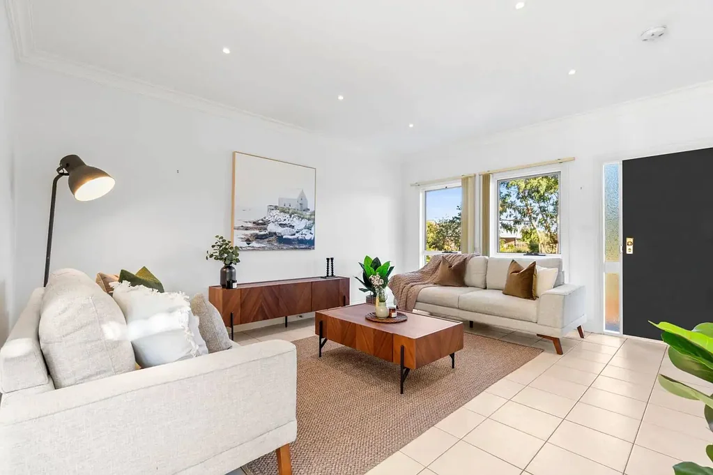 Point Lonsdale 3房  Entry-Level Living In Superb Location