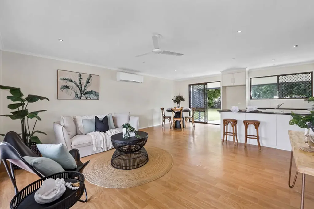 Campwin Beach 4房  Coastal Charm at Campwin Beach – Ideal First Home or Family Retreat