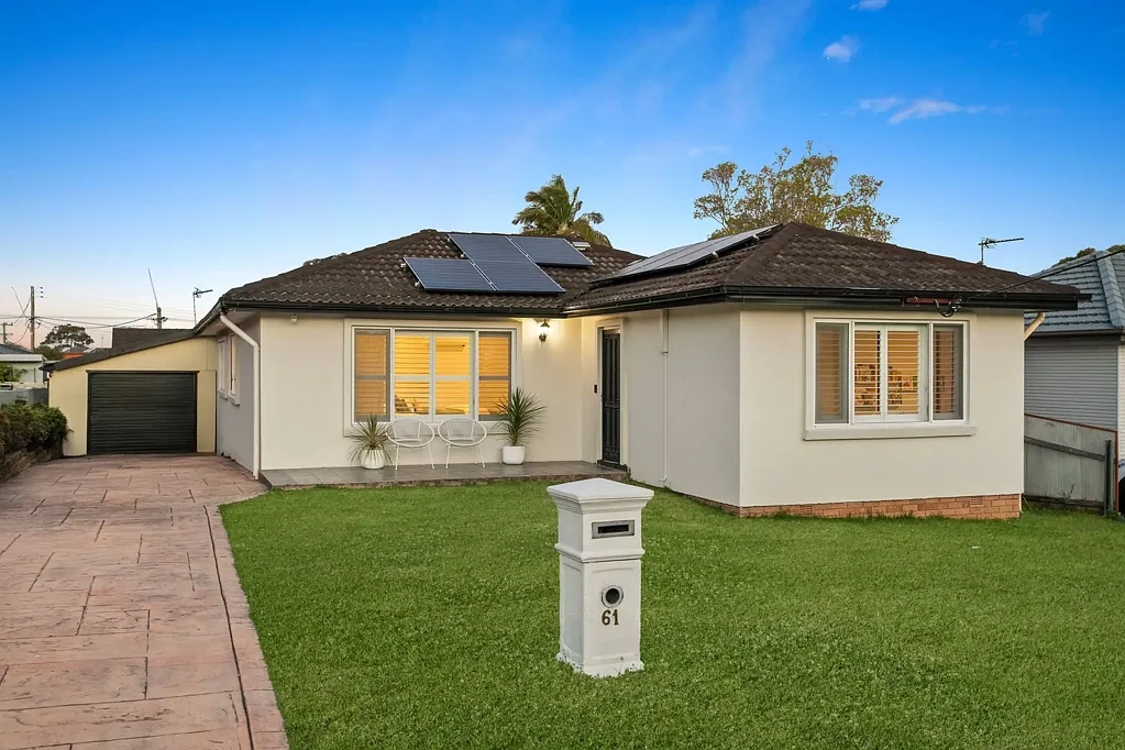 61 Sammat Avenue, Barrack Heights, NSW 2528