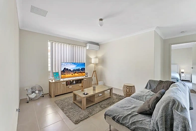 11/9 Gladstone Rd, Armadale, WA 6112, 3房, 2浴, House