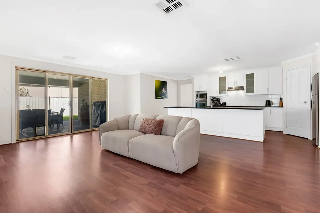 Golden Grove 4غرفة نوم SPACIOUS EXECUTIVE RESIDENCE!!
