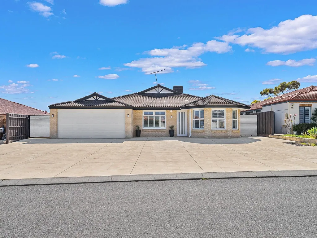 12 Moree Lane, Quinns Rocks, WA 6030