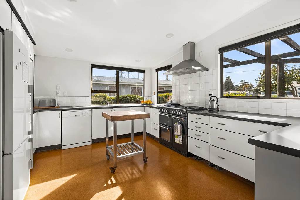 Mayfair 5 Bedroom More than just a home, endless opportunities