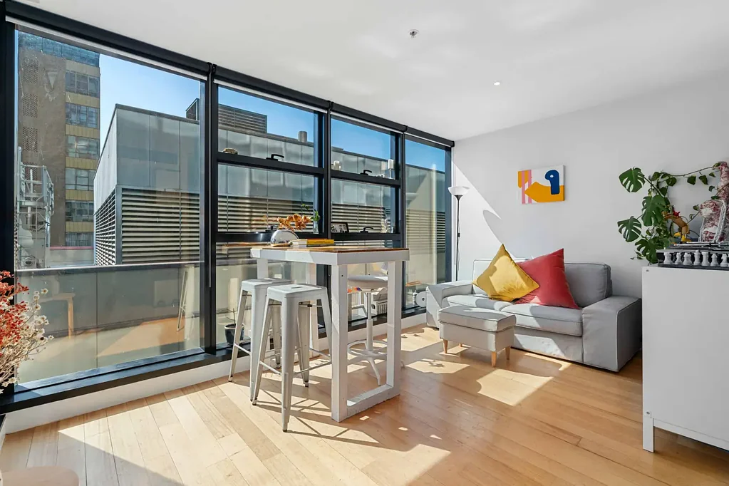 Melbourne 1 Bedroom Stylish Apartment in the Heart of Melbourne