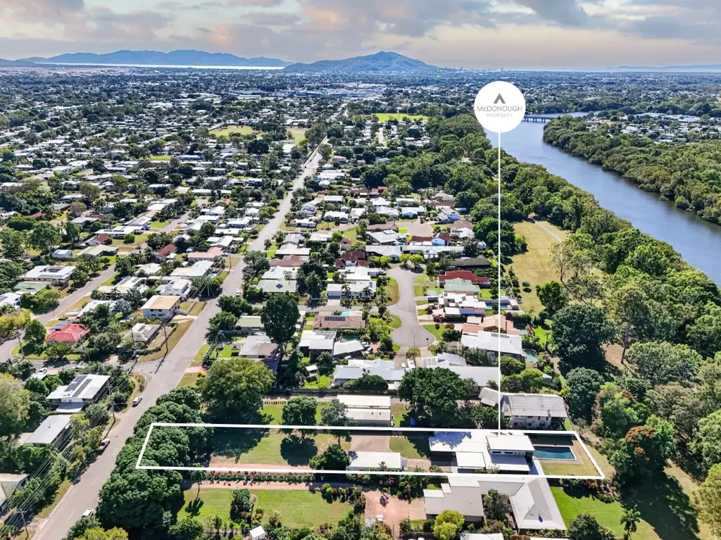Cranbrook 5 Bedroom Designer Renovated Family Residence with Poolside Tranquillity
