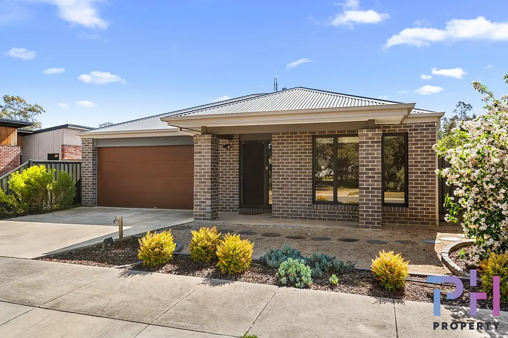 27 Coomoora Circuit, Strathfieldsaye, VIC 3551