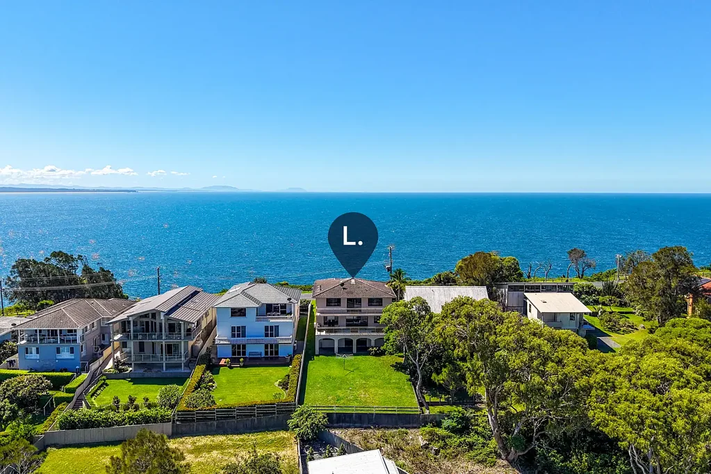 Forster 5ห้องนอน Cliff Front Home With Uninterrupted Views