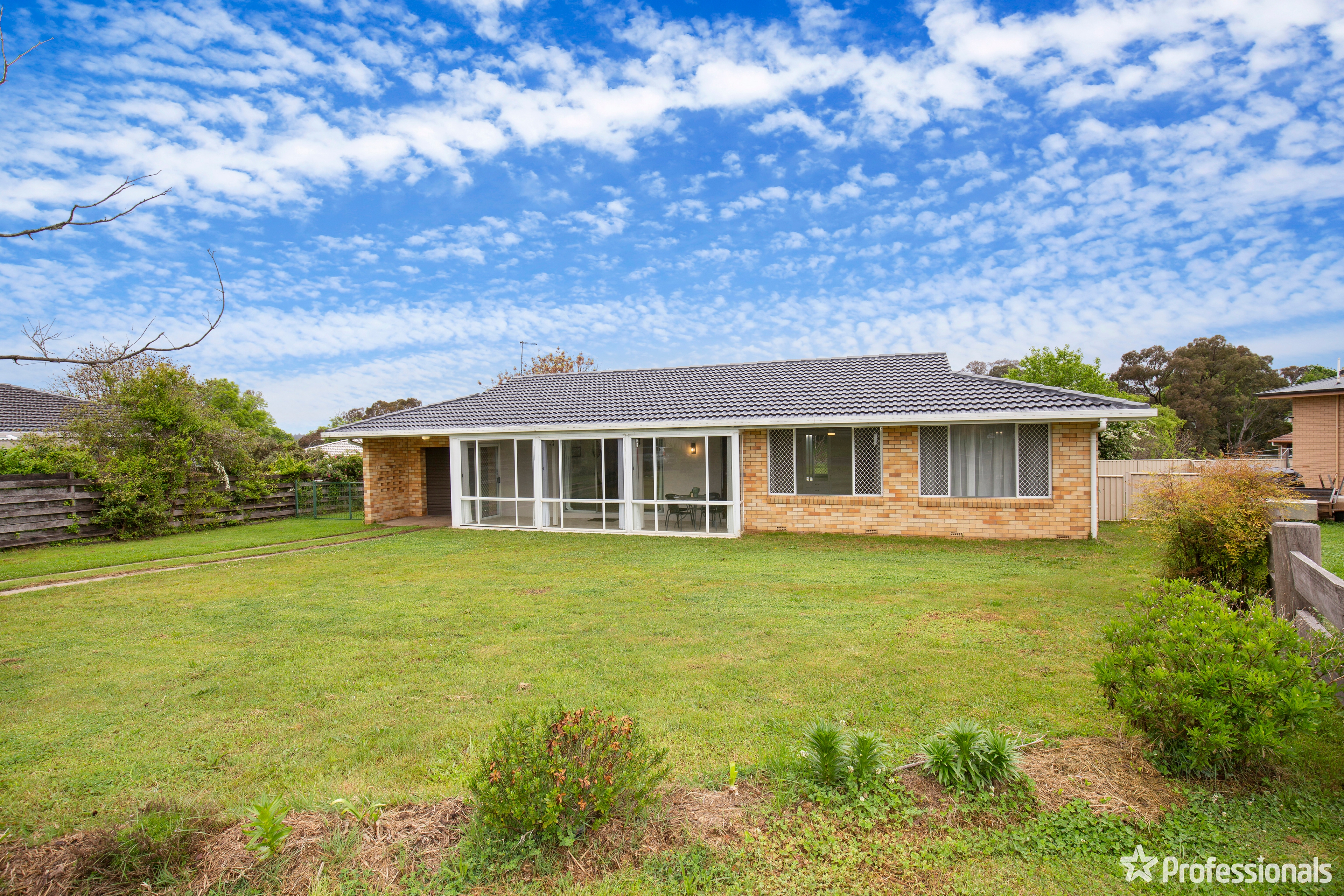 4 TAMAR PL, ARMIDALE NSW 2350, 0 rūma, 0 rūma horoi, House