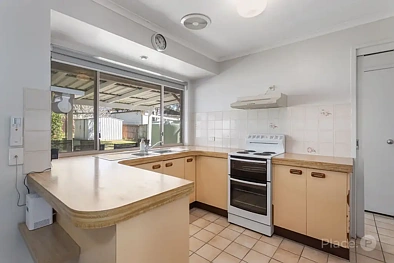 3 Wittonga Court, Karana Downs, QLD 4306, 3房, 1浴, House