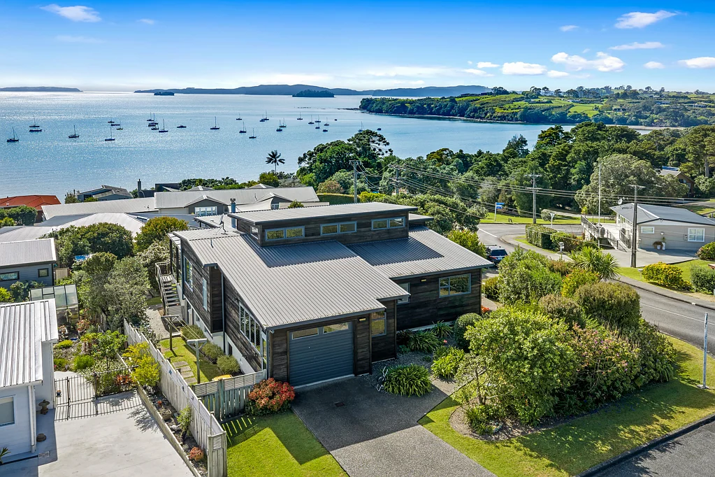19 Alexander Road, Algies Bay, Rodney, Auckland
