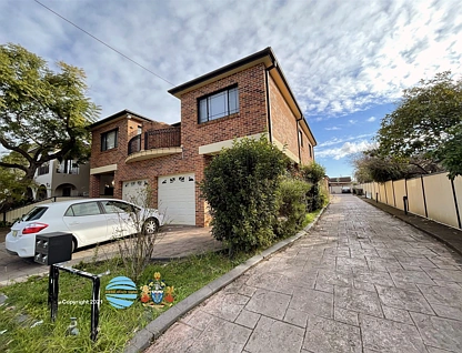 71 Oxford Avenue, Bankstown, South Western Suburbs, 12房, 10浴, Townhouse