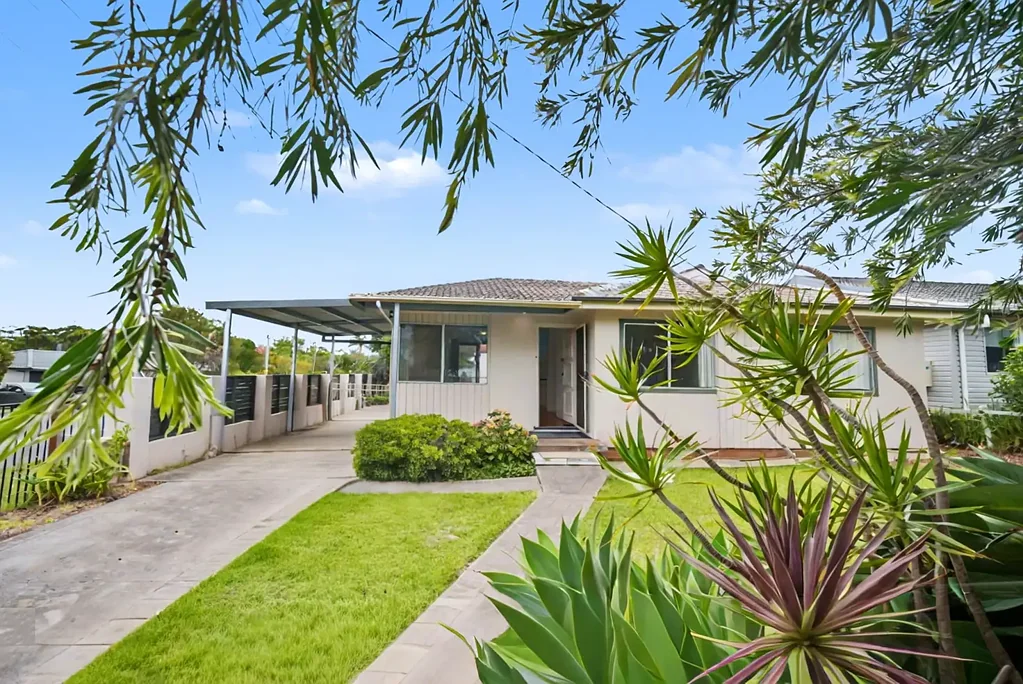 39 Melrose Avenue, Gorokan, NSW 2263