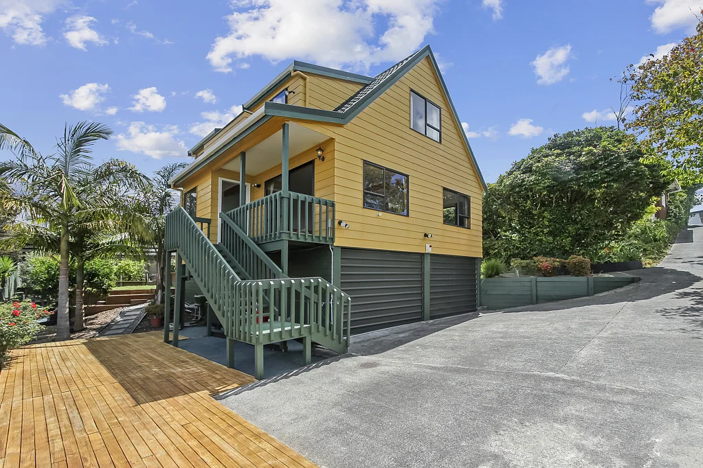 1/254 Sturges Road, Henderson Heights, Waitakere City, Auckland