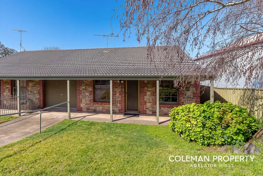 Neat Unit in Perfect Town-Centre Location