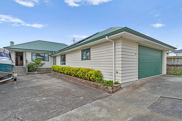 164 Barrack Road, Mt Wellington, Auckland City