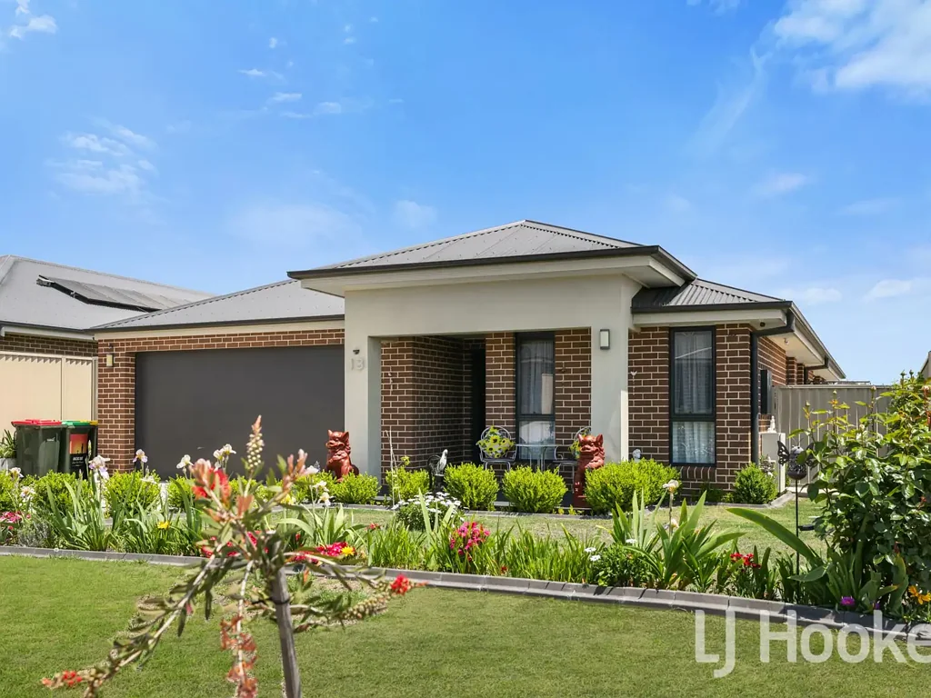 Address Withheld, Kelso, NSW 2795