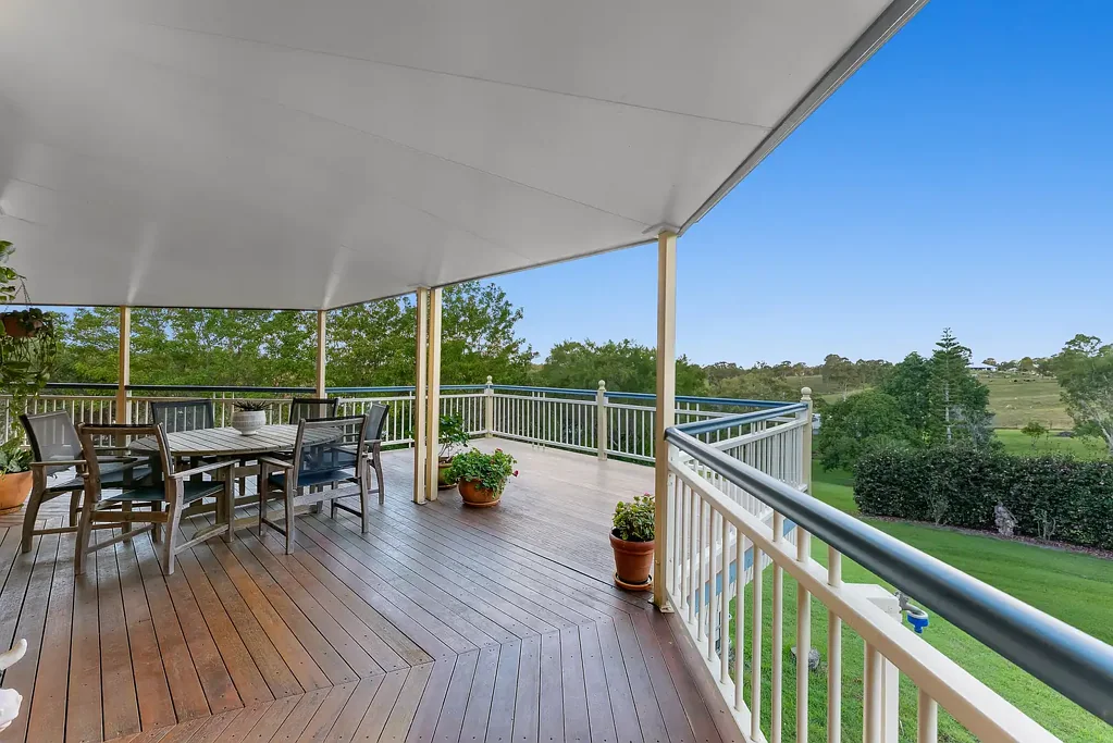 Morayfield 5房  独特的乡村农用地双居住机会  Exceptional Dual Living Opportunity on a Peaceful Rural Acreage