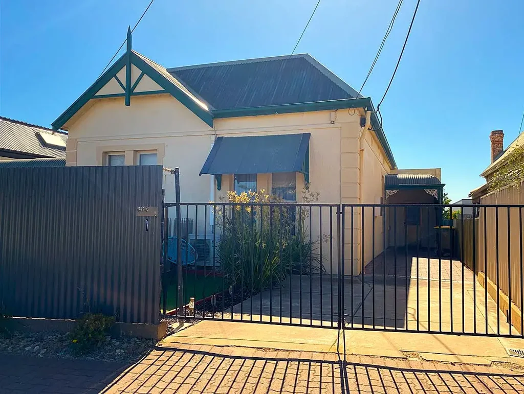 A street away from Henley Beach!