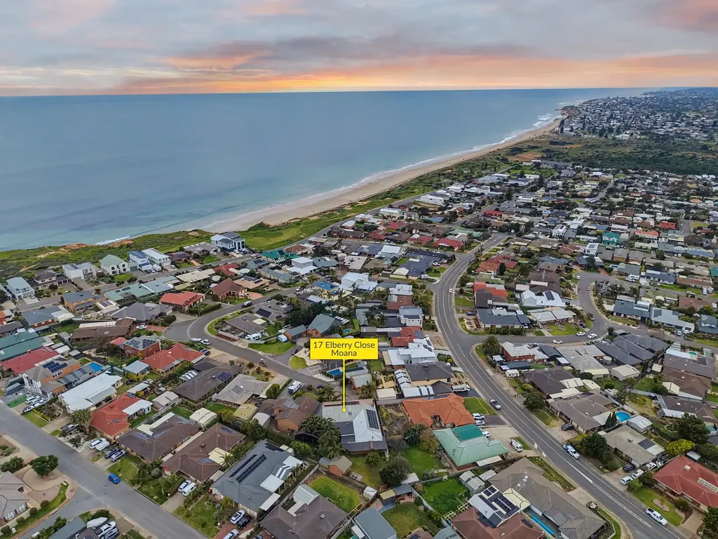Moana 5 Bedroom Spacious Coastal Living in a Peaceful Cul-de-Sac