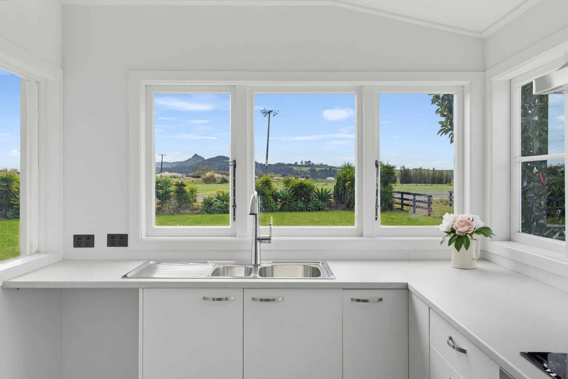 Ruawai 4Habitaciones A Life with Character, Upgrades, and Style
