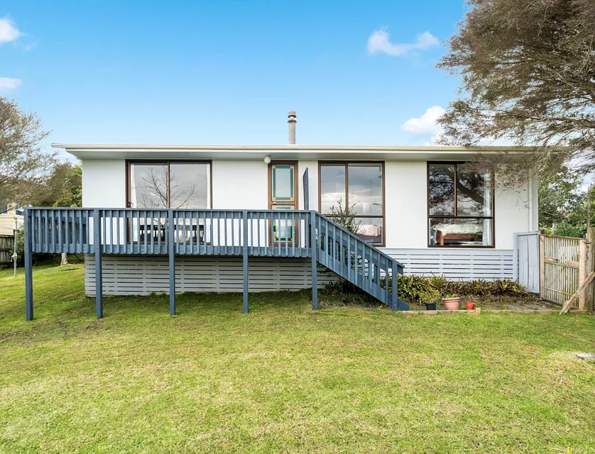 33 Starforth Place, Henderson, Waitakere City, 3房, 1浴, 独立屋