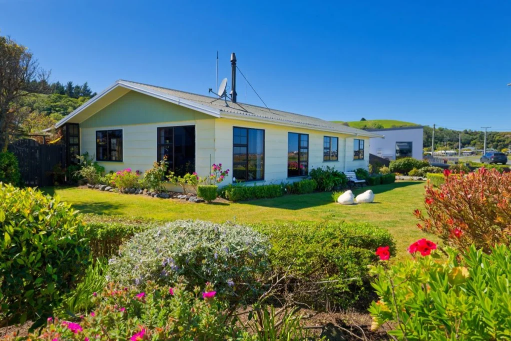 Kaikoura 3બેડરૂમ Waterfront Classic – Dress Circle Views