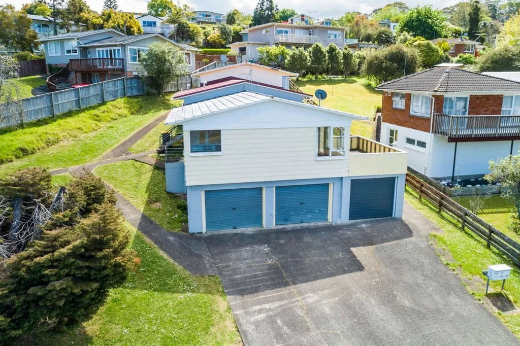 2 Bedroom Unit in Forrest Hill